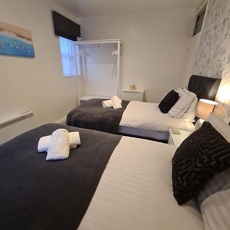 Meadowside Holiday Apartments Torquay Exteriör bild