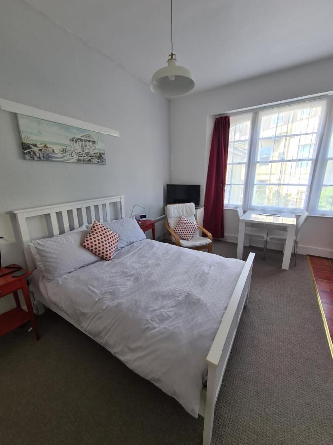 Meadowside Holiday Apartments Torquay Exteriör bild