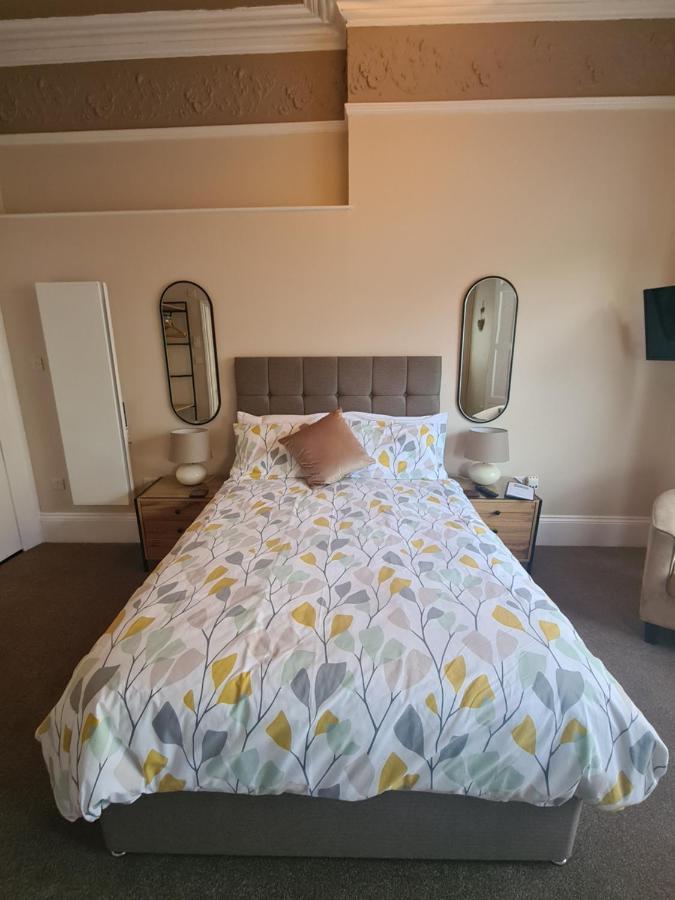 Meadowside Holiday Apartments Torquay Exteriör bild