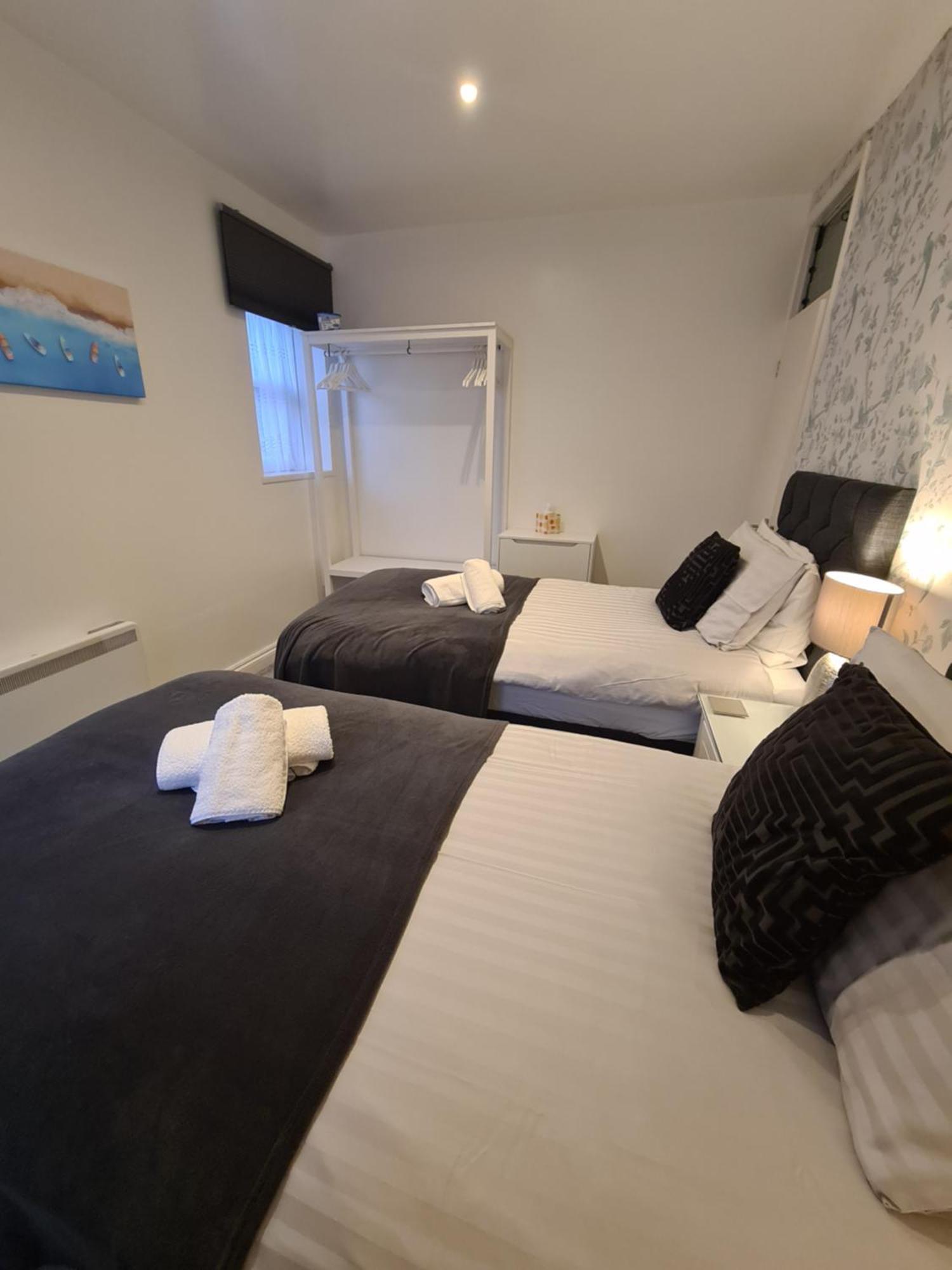 Meadowside Holiday Apartments Torquay Exteriör bild